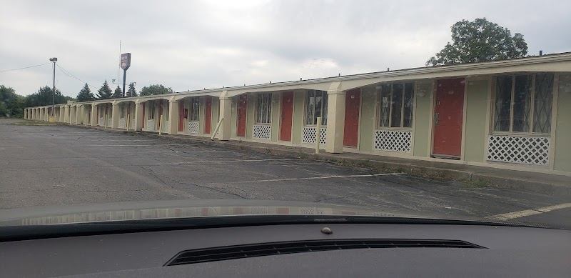 Apple Tree Inn in Saginaw, Michigan, United States