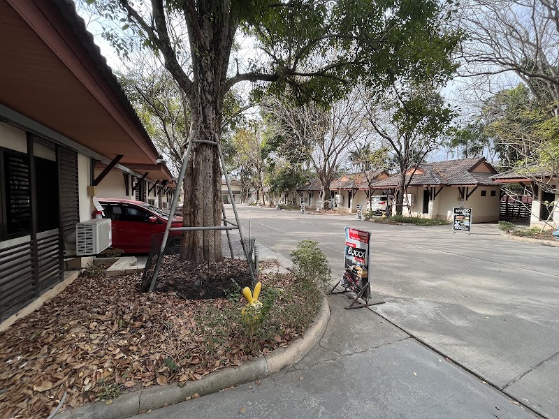 Bangrak Resort in Nakhon Sawan, Thailand