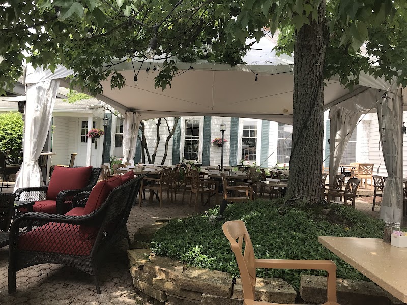 Bass Lake Taverne & Inn in Chardon, Ohio, United States