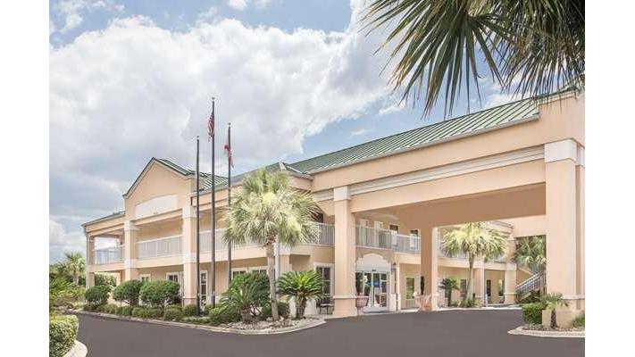 Baymont by Wyndham Crestview in Crestview, Florida, United States