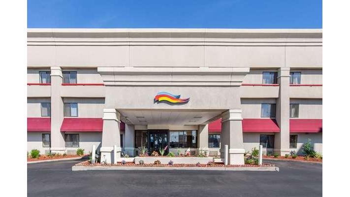 Baymont by Wyndham Detroit/Roseville in Roseville, Michigan, United States