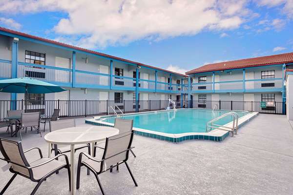 Baymont by Wyndham Jacksonville ORange Park in Jacksonville, Florida, United States