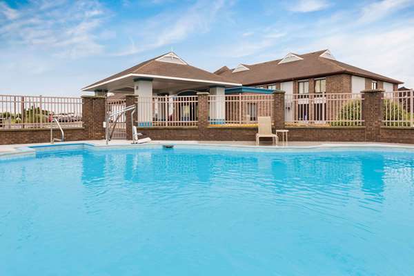 Baymont by Wyndham Kitty Hawk Outer Banks in Kill Devil Hills, North Carolina, United States