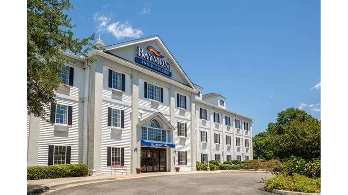 Baymont by Wyndham Lafayette Airport in Lafayette, Louisiana, United States