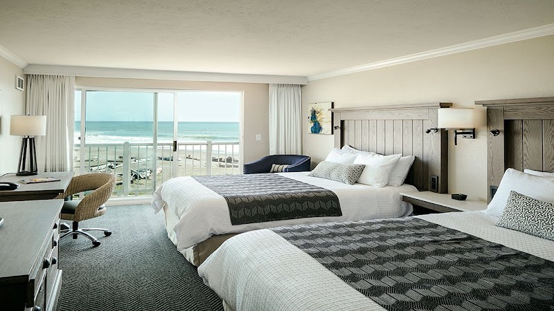 Beachfront Inn in Brookings, Oregon, United States
