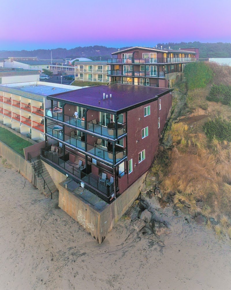 Beachfront Manor Hotel in Lincoln City, Oregon, United States