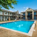 Best Western Carriage House Inn & Suites