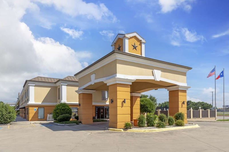 Best Western Inn & Suites in New Braunfels, Texas, United States