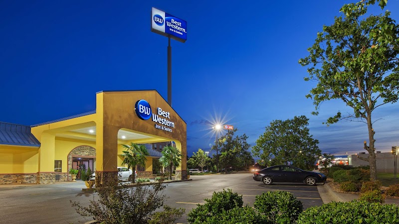 Best Western Inn & Suites in Byron, Georgia, United States