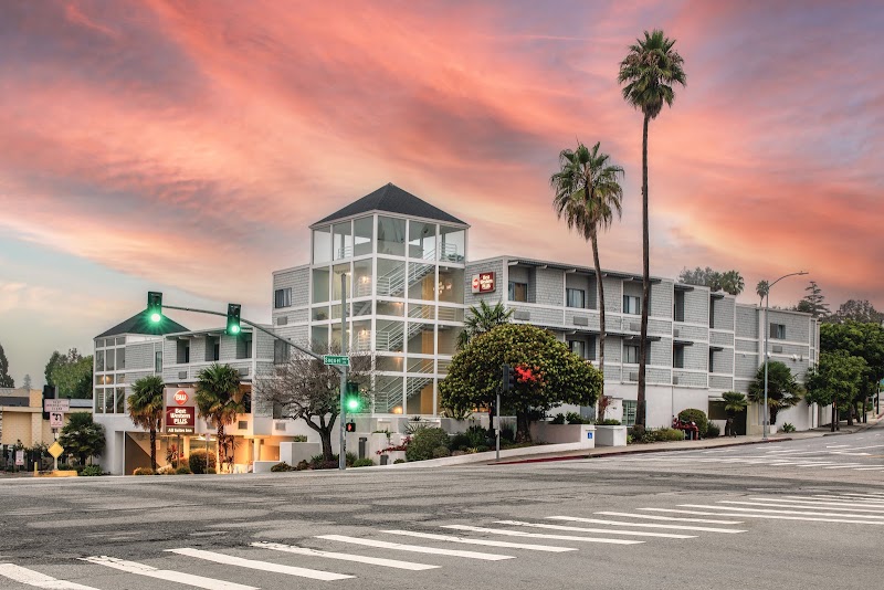 Best Western Plus All Suites Inn in Santa Cruz, California, United States