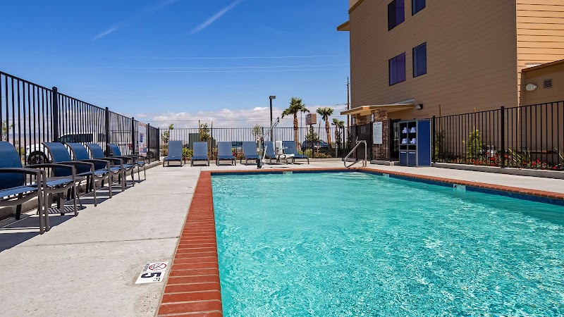 Best Western Plus Coalinga Inn in Coalinga, California, United States