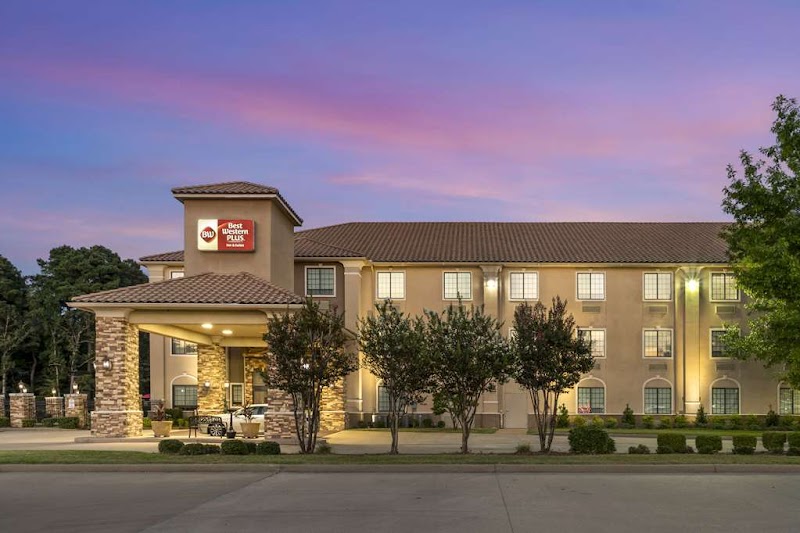 Best Western Plus Crown Colony Inn & Suites in Lufkin, Texas, United States
