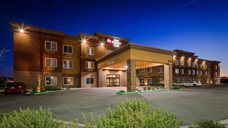 Best Western Plus Desert Poppy Inn in Lancaster, California, United States