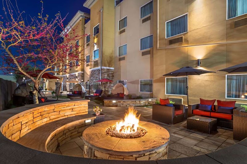 Best Western Plus Lake Jackson Inn & Suites in Lake Jackson, Texas, United States