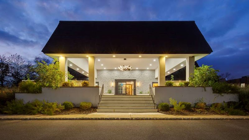 Best Western Plus Murray Hill Hotel and Suites in Mountainside, New Jersey, United States