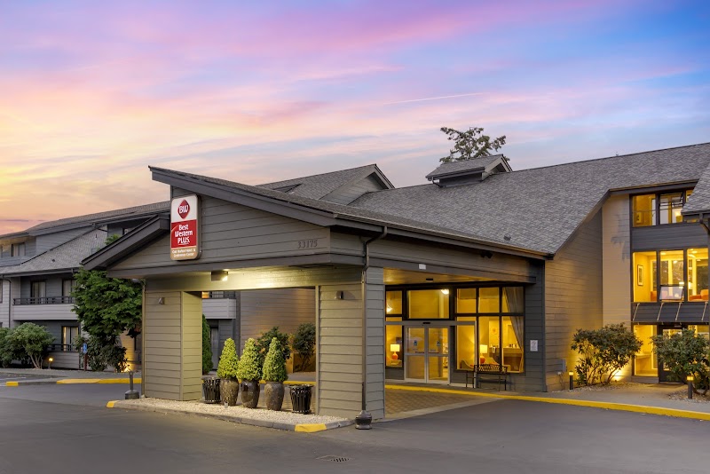 Best Western Plus Oak Harbor Hotel & Conference Center in Oak Harbor, Washington, United States