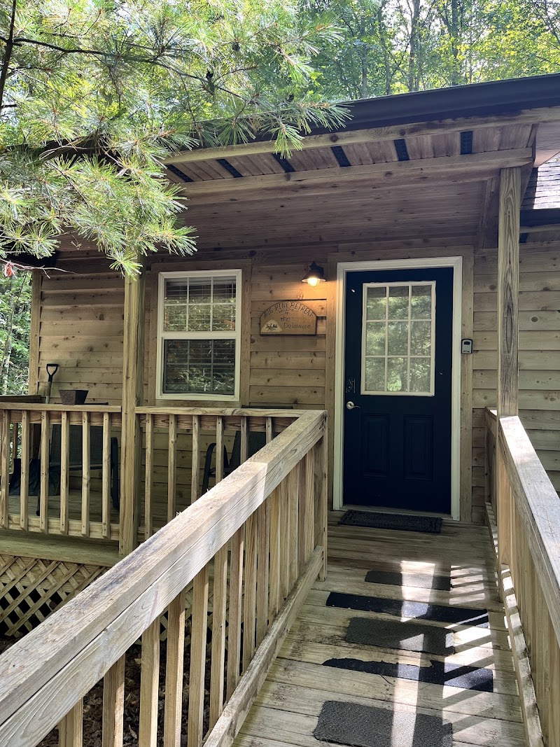 Big Pine Retreat in Logan, Ohio, United States