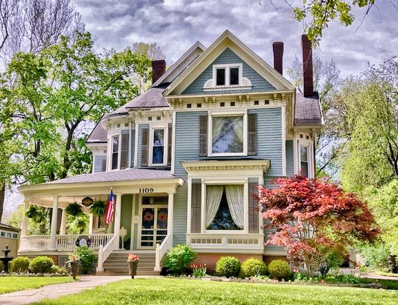 Blessings on State Bed & Breakfast in Jacksonville, Illinois, United States