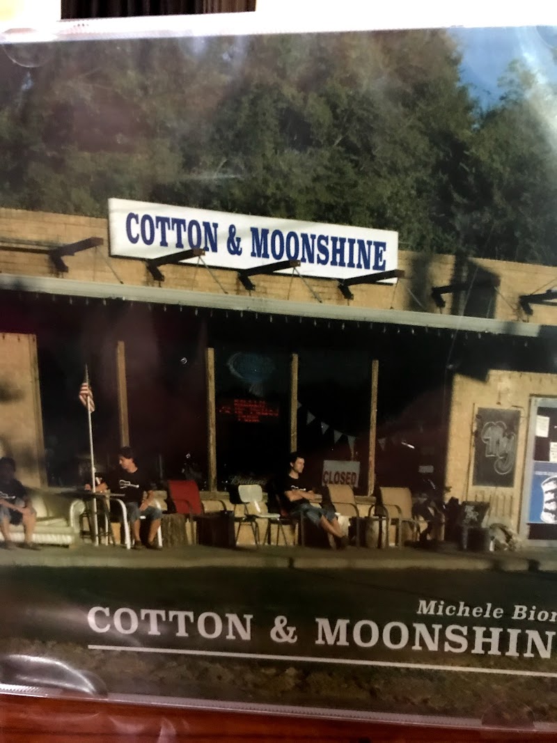 Blue Biscuit Inn in Indianola, Mississippi, United States