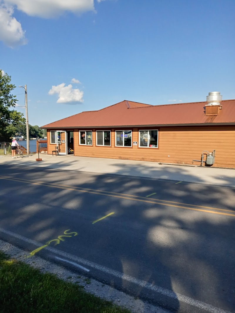 Blue Door Cottages in Monticello, Indiana, United States