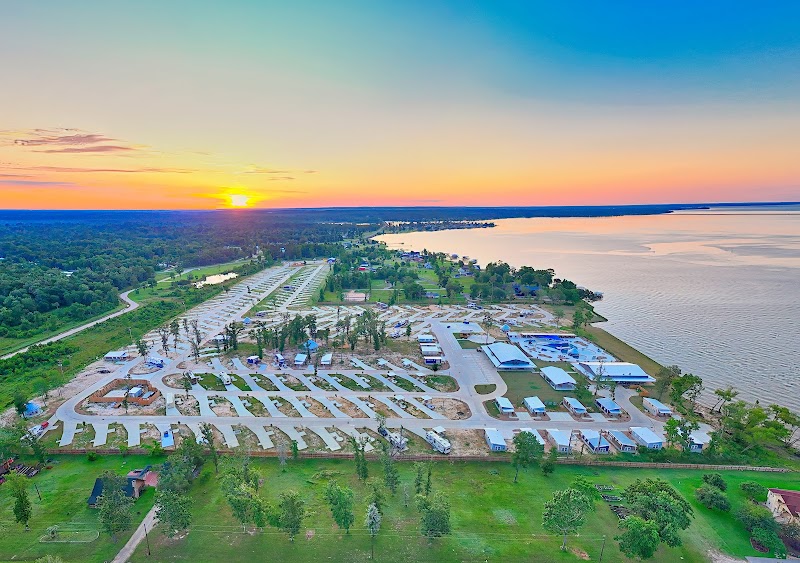Blue Lagoon Lodge in Livingston, Texas, United States