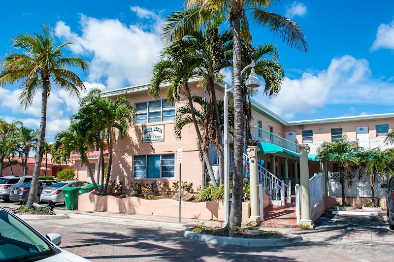 Blue Wave Hollywood Beach in Hollywood, Florida, United States
