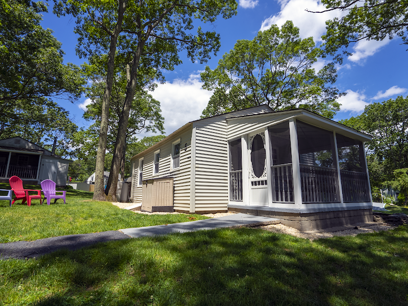 Bowen's by the Bays in Hampton Bays, New York, United States