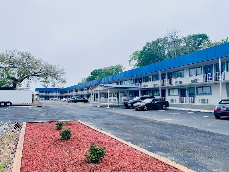 Budget Inn and Suites in Crowley, Louisiana, United States