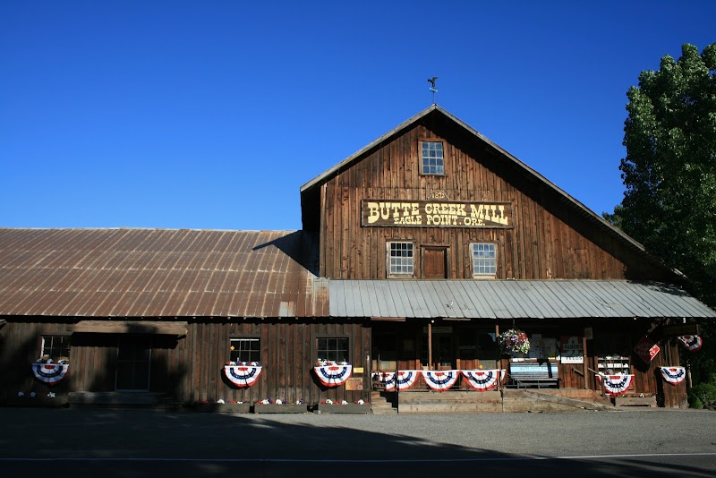 Butte Creek Mill Inn in Eagle Point, Oregon, United States