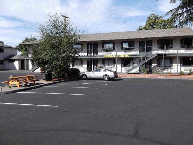 Cedar Lodge Inn in Medford, Oregon, United States