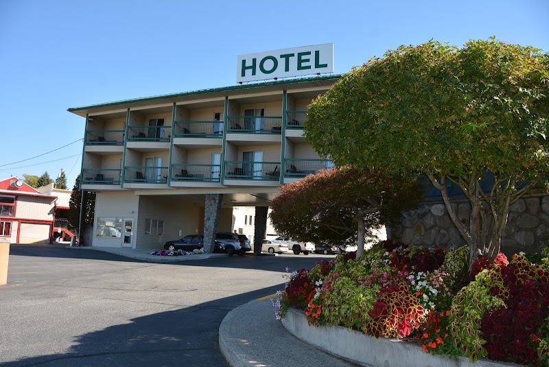 Cedars Inn in East Wenatchee, Washington, United States