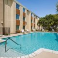 Center Country Inn & Suites
