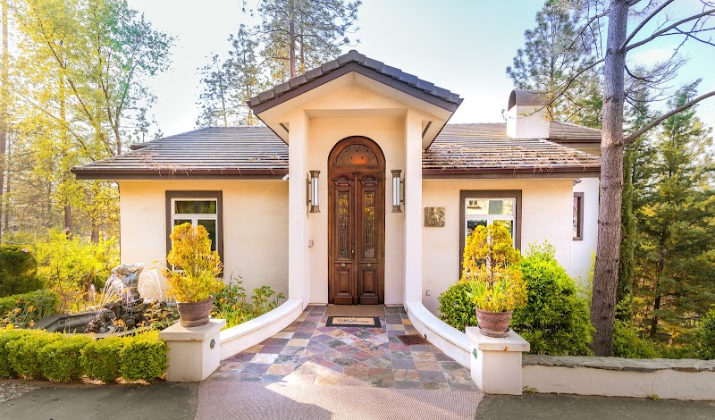 Chateau du Sureau in Oakhurst, California, United States