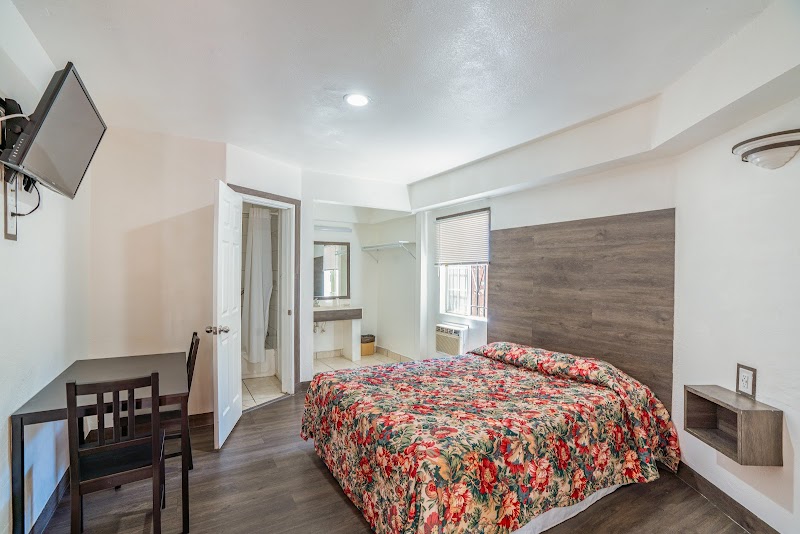 Clarendon Hotel in Huntington Park, California, United States