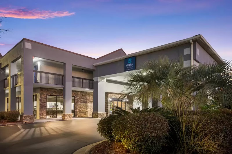 Clarion Pointe Forsyth in Forsyth, Georgia, United States