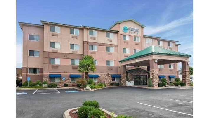 Clarion Pointe in Medford, Oregon, United States