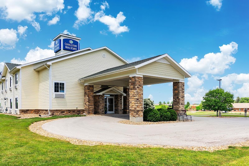 Cobblestone Hotel & Suites in Knoxville, Iowa, United States