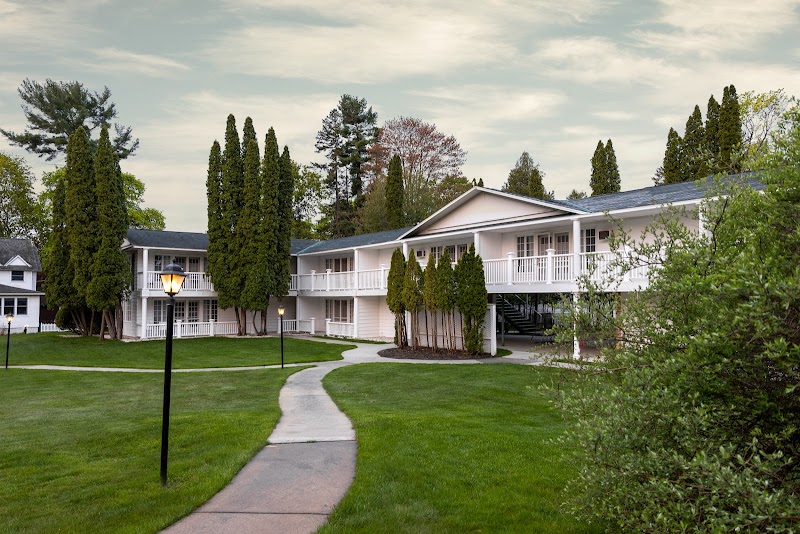 Colonial Inn in Harbor Springs in Petoskey, Michigan, United States