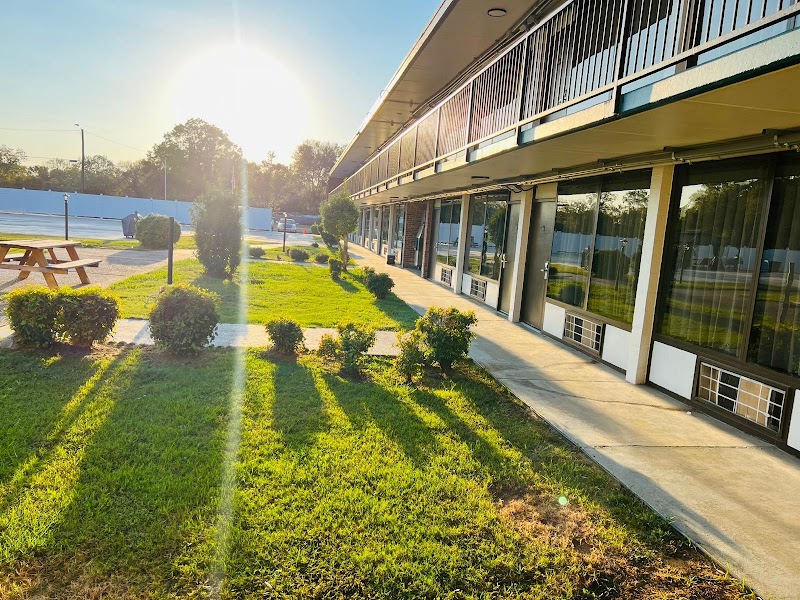 Columbus Inn & Suites in Columbus, Mississippi, United States