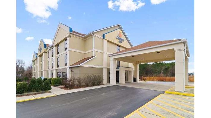 Comfort Inn Dunn Near I-95 in Dunn, North Carolina, United States