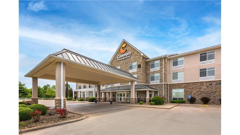 Comfort Inn & Suites in Dover, Ohio, United States