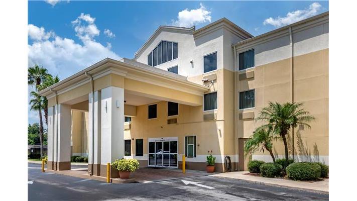 Comfort Inn & Suites DeLand - Near University in DeLand, Florida, United States