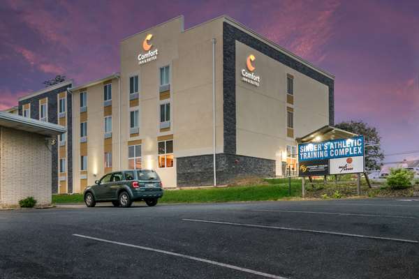 Comfort Inn & Suites Harrisburg - Hershey East in Colonial Park, Pennsylvania, United States