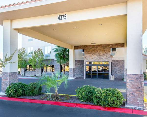 Comfort Inn & Suites Las Vegas - Nellis in North Las Vegas, Nevada, United States