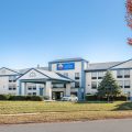 Comfort Inn & Suites Maumee – Toledo (I80-90)