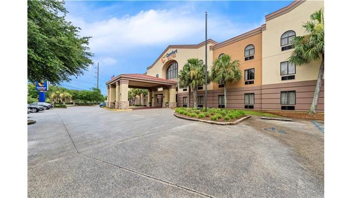 Comfort Inn & Suites Mobile - East Bay in Daphne, Alabama, United States