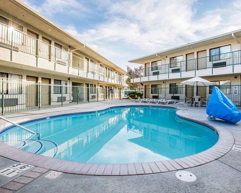 Comfort Inn Yosemite Area in Oakhurst, California, United States