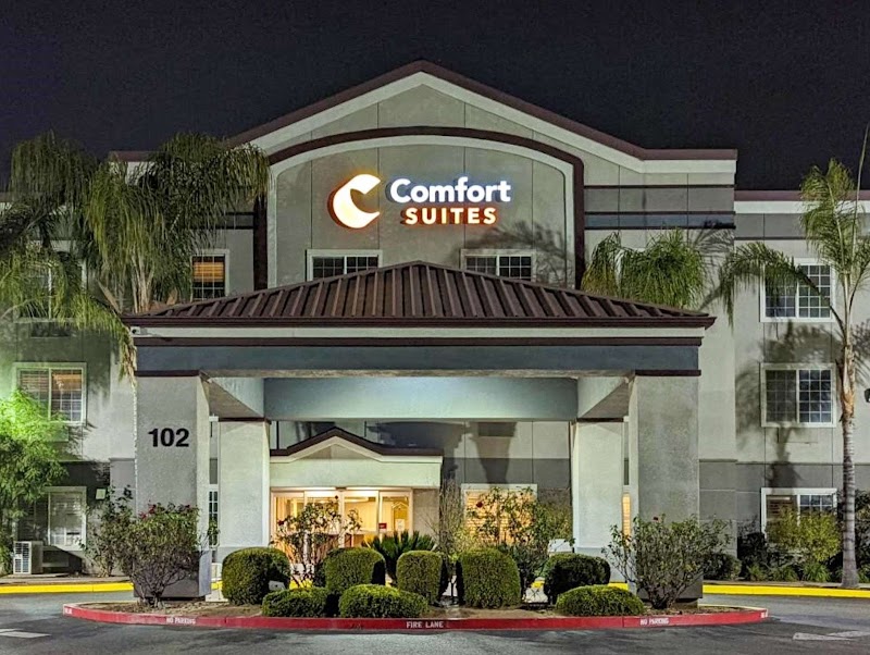Comfort Suites Fresno River Park in Fresno, California, United States