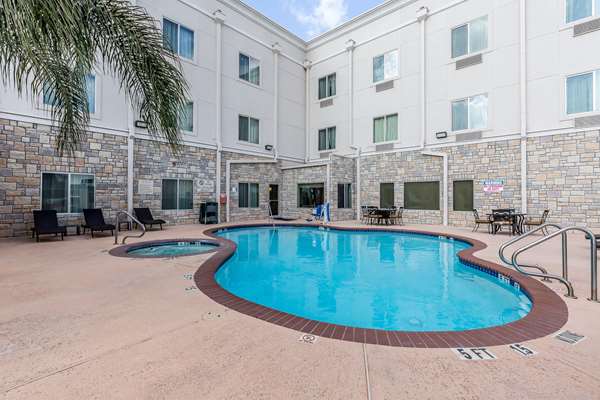 Comfort Suites Houston IAH Airport - Beltway 8 in Aldine, Texas, United States