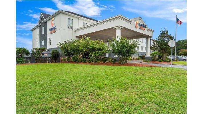 Comfort Suites Jacksonville Near Camp Lejeune in Jacksonville, North Carolina, United States